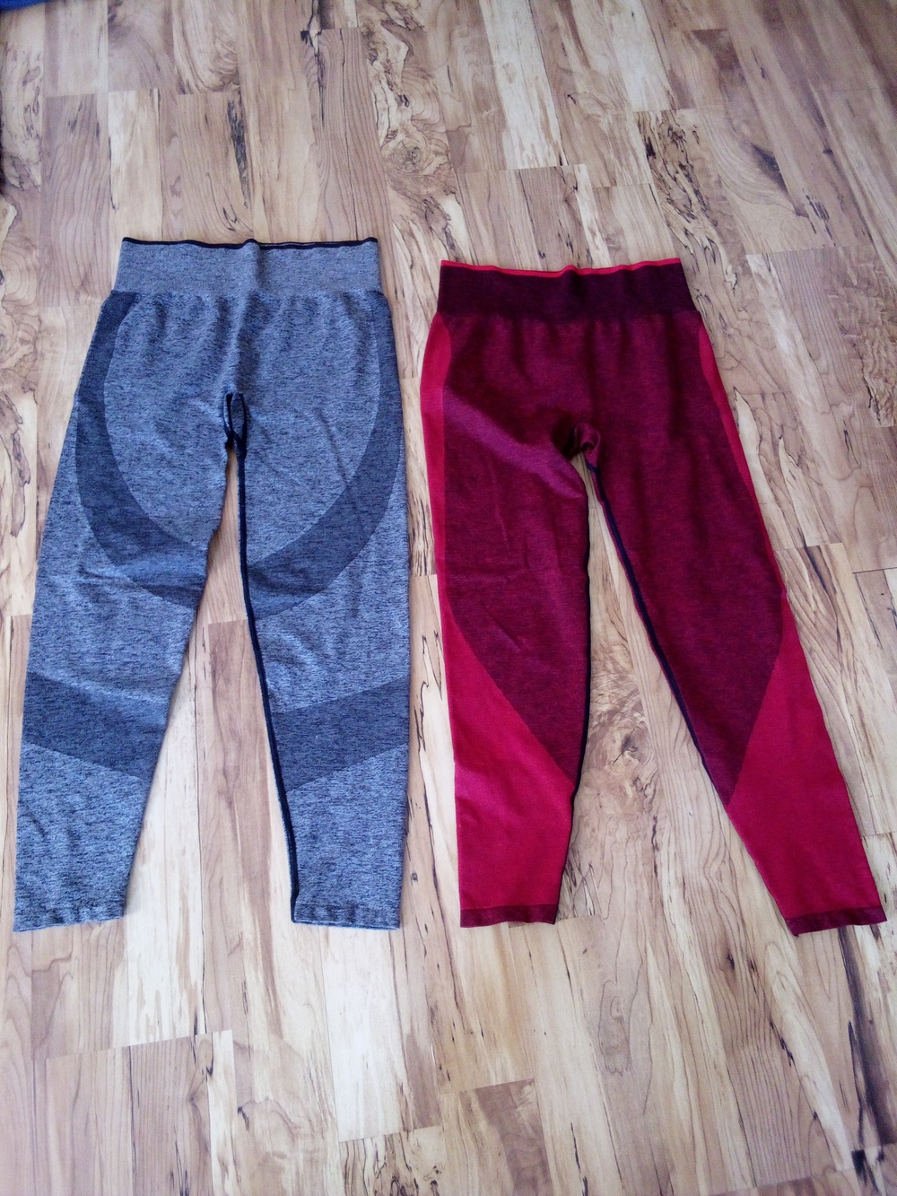 PINK Victoria's Secret Gray and Pink Seamless Shaping Leggings Duo
